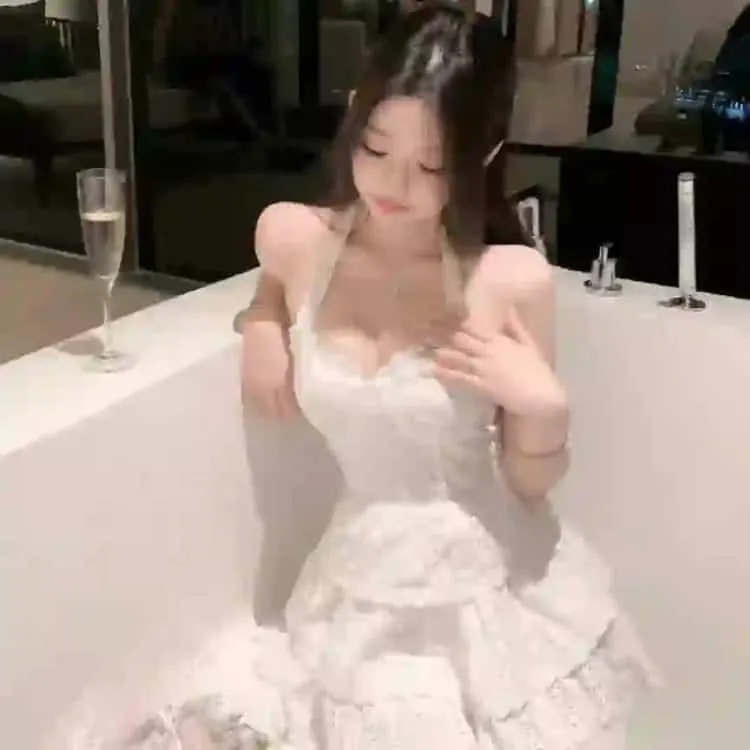 【励志晨间剧】《海女》能年玲奈桥本爱主演：回到乡下当海女，意外成为地方偶像的奇妙爆笑之旅