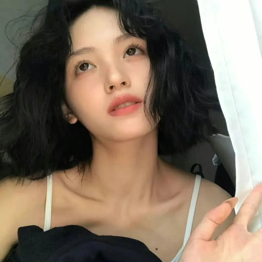 温馨家族大片《海街日记》超清在线：是枝裕和唯美治愈神作，四姐妹的镰仓生活
