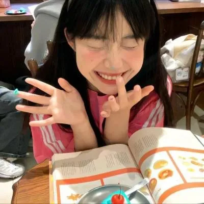 治愈系纯爱神作《四月物语》岩井俊二经典：东京的樱花雨中，暗恋是一个人的兵荒马乱
