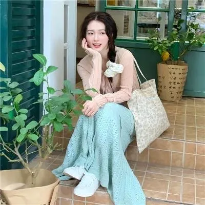 戛纳金棕榈大奖《小偷家族》高清在线：没有血缘的一家人，却有着最深的羁绊