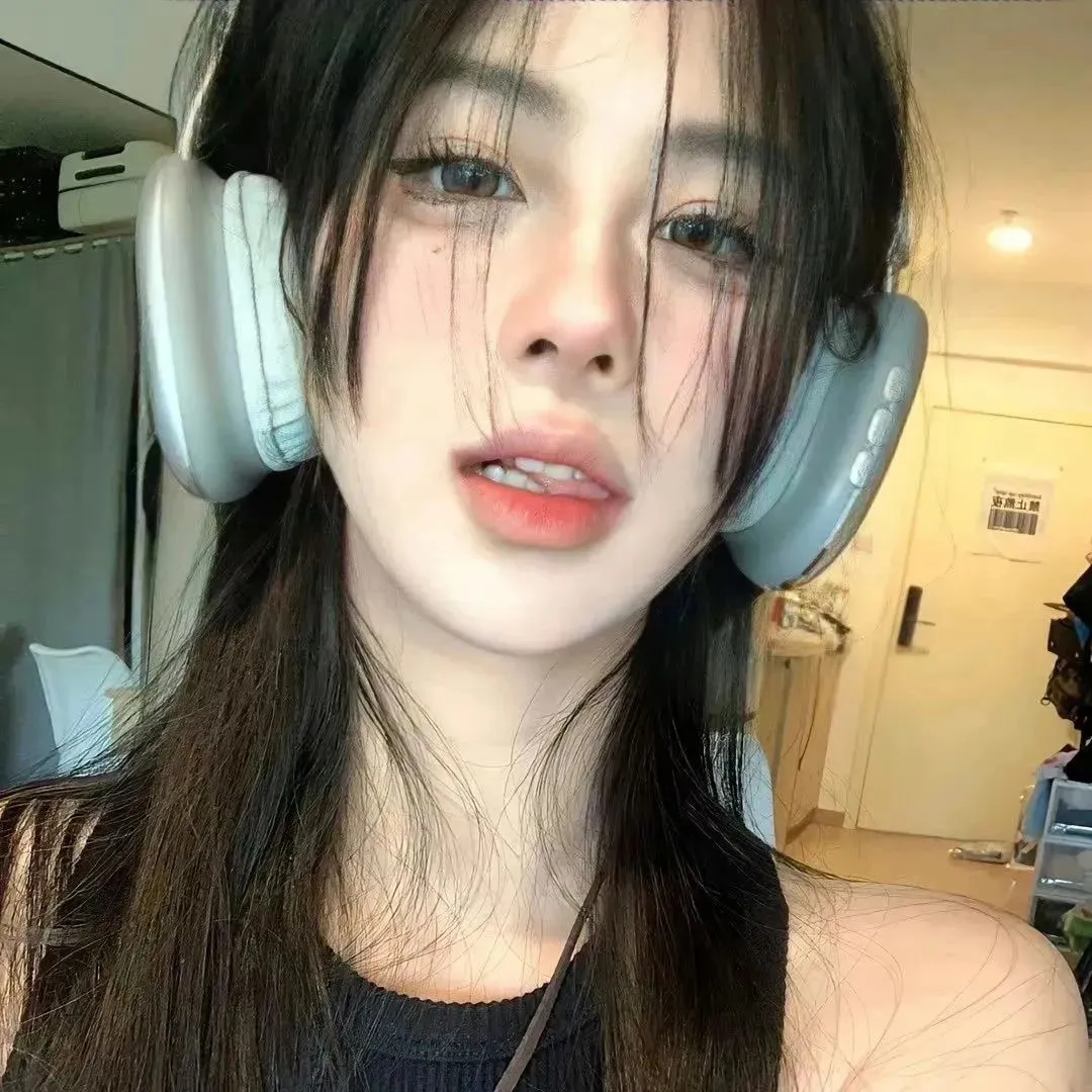 【高分伦理】《砂之女》超清修复在线观看：被困在沙谷里被迫与寡妇交配繁衍的昆虫学家，绝望的生存隐喻